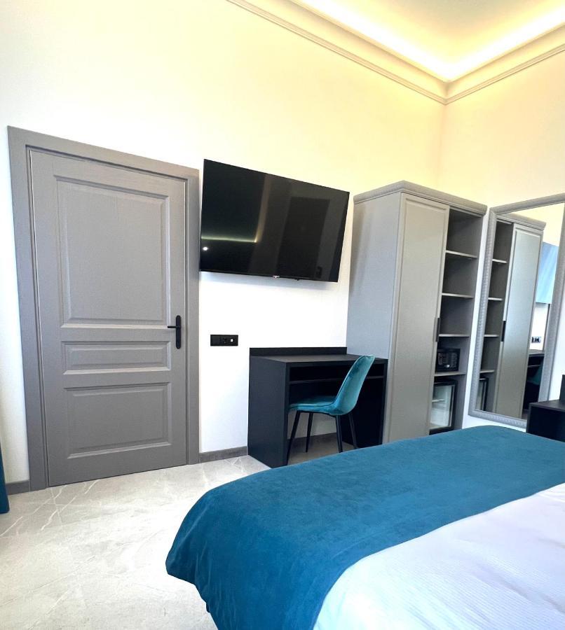Richmond Hotel Chisinau Bagian luar foto
