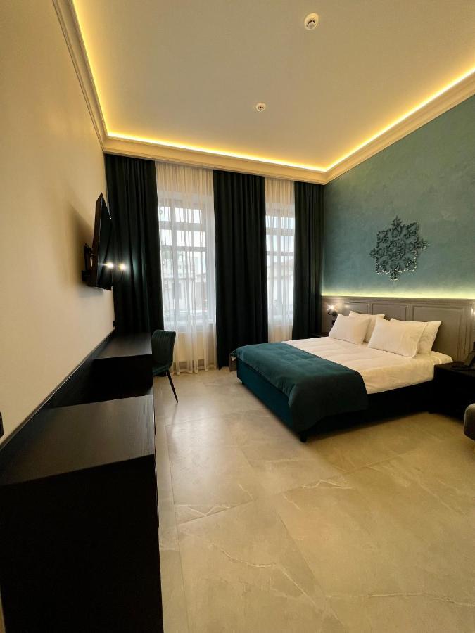 Richmond Hotel Chisinau Bagian luar foto