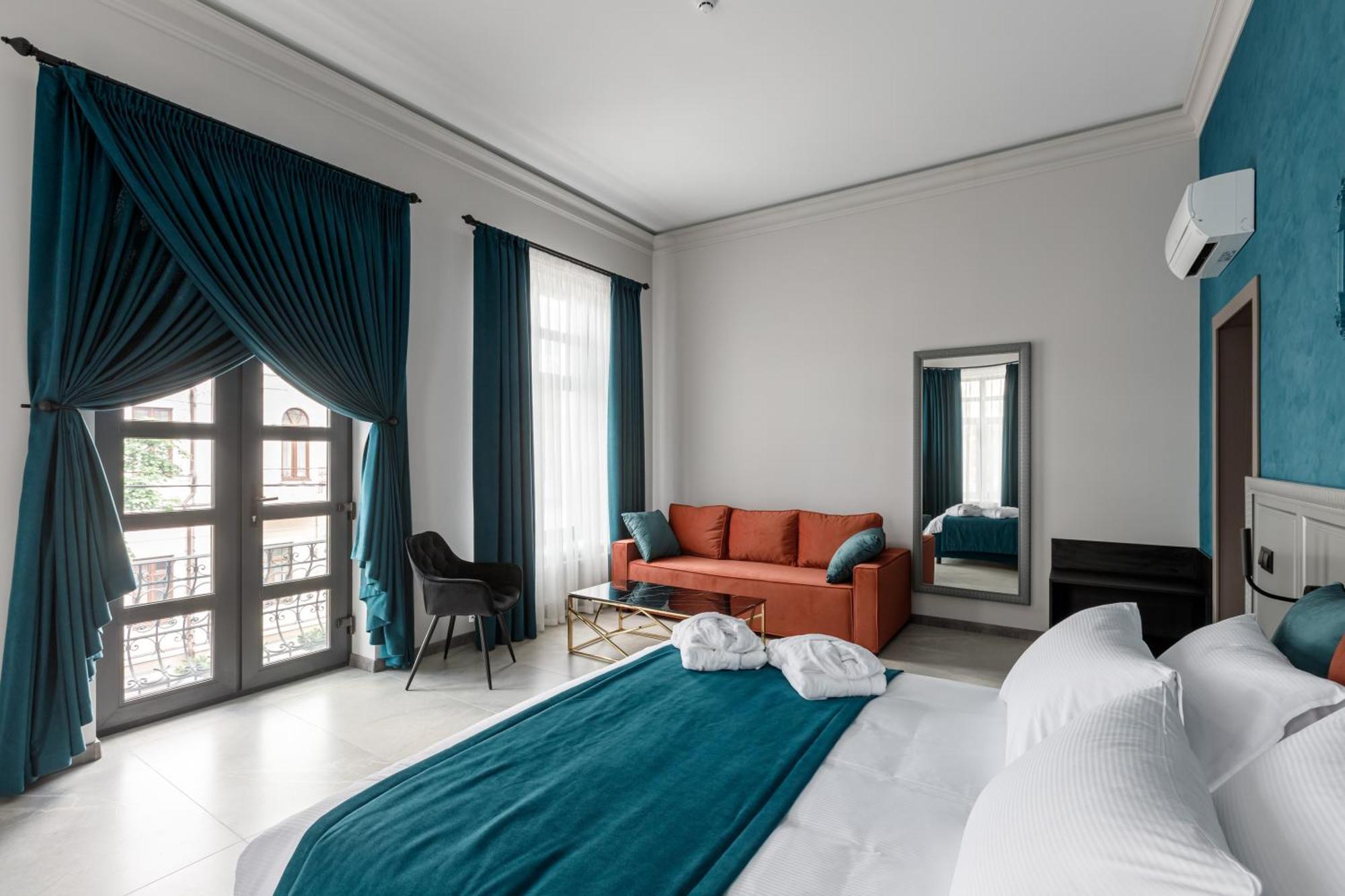 Richmond Hotel Chisinau Bagian luar foto