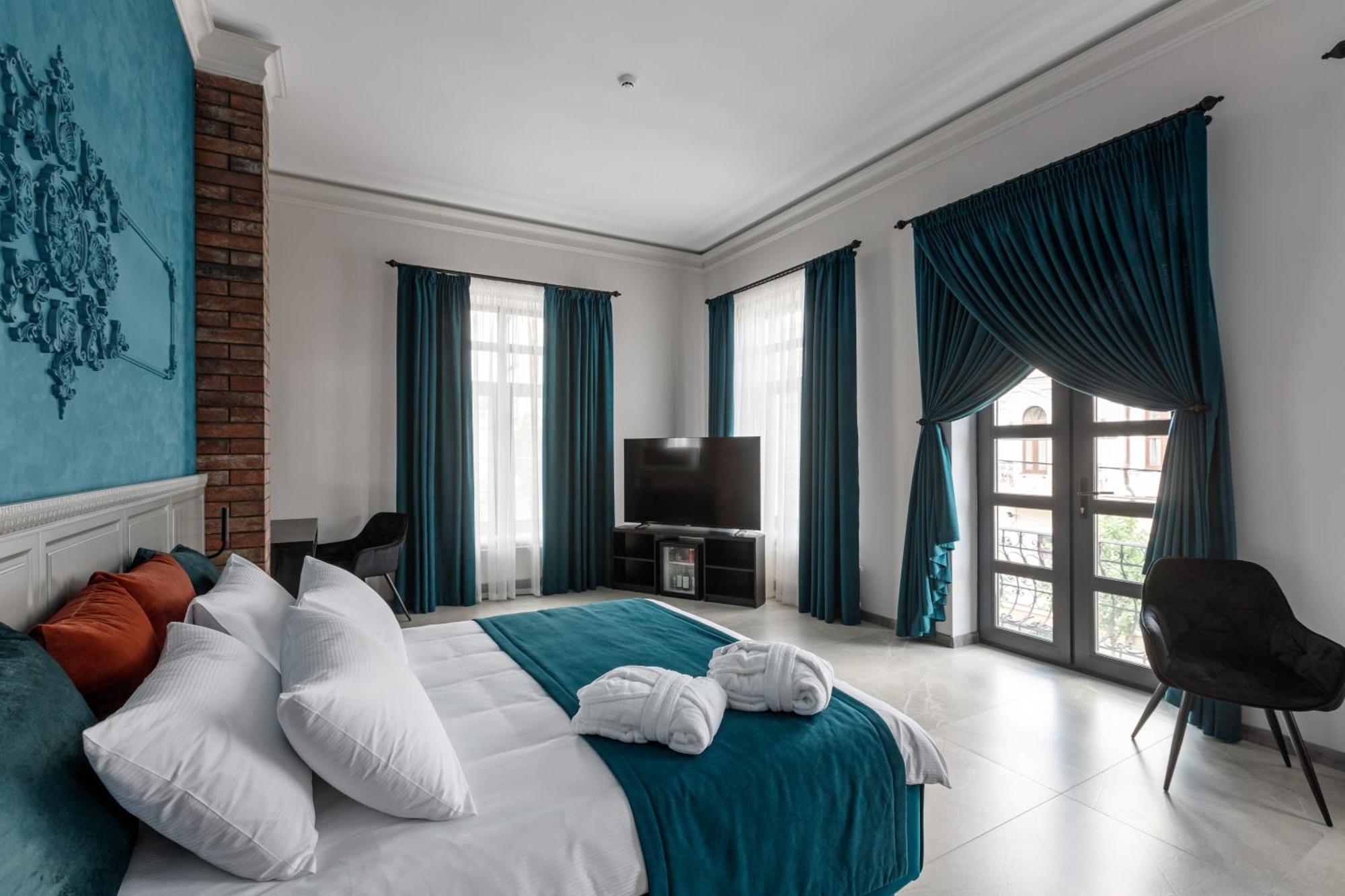 Richmond Hotel Chisinau Bagian luar foto